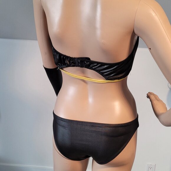 Ladies Sexy Batwoman/Batman 6 Piece Costume Fits Small/Medium FAN2-005453 - Picture 6 of 7